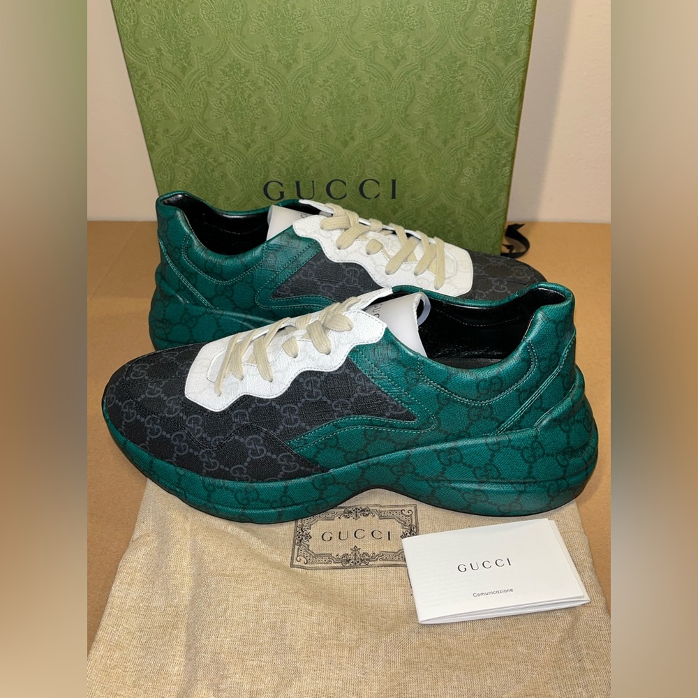 Authentic Gucci Men’s GG supreme sneakers size 11